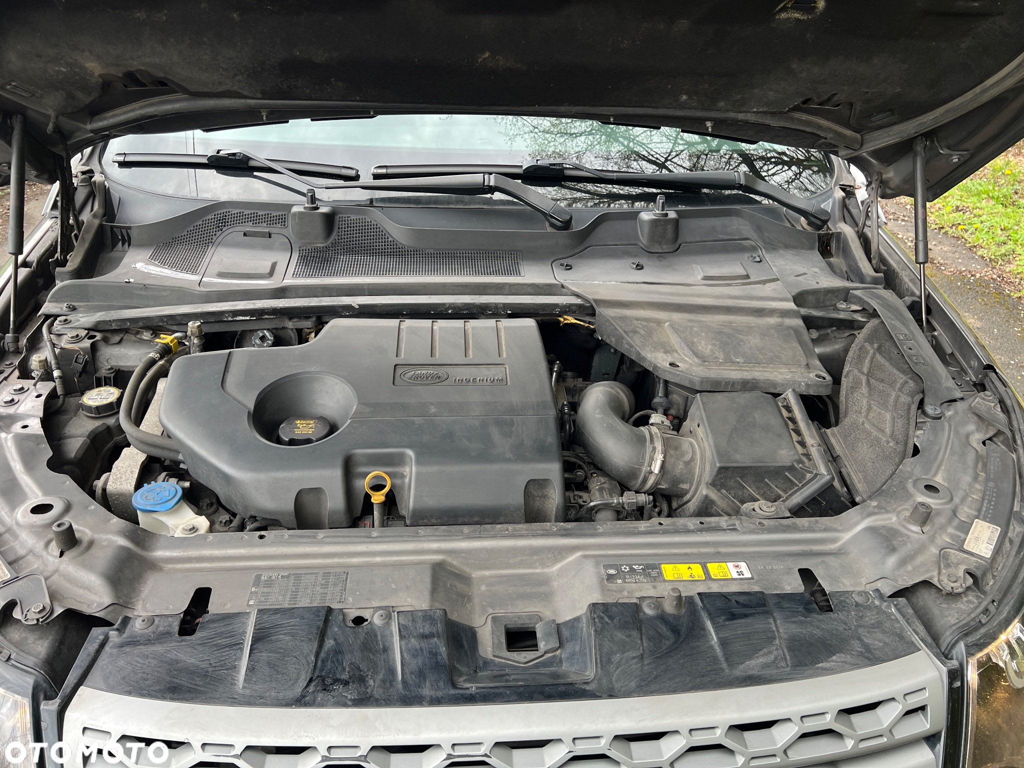 Land Rover Discovery Sport 2.0 TD4 HSE Luxury - 23