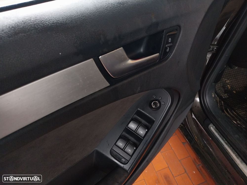 Audi A4 Avant 2.0 TDI Advance - 3