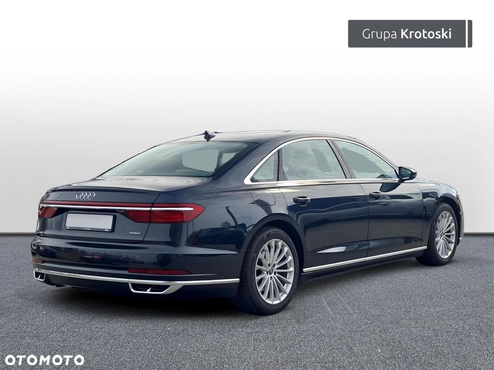 Audi A8 - 7