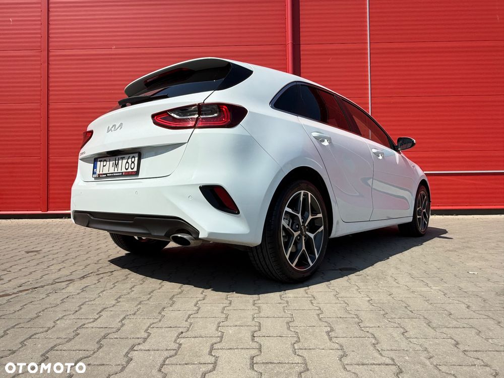 Kia Ceed - 34
