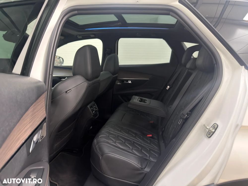 Peugeot 3008 PHEV EAT8 4X4 GT Pack - 14