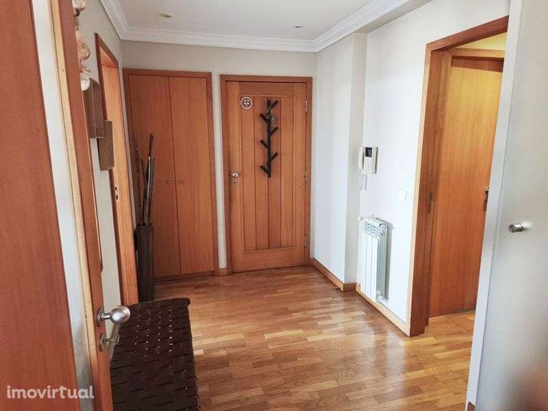 Apartamento T3 -Box -Solário - 220mts² (Maia) - Grande imagem: 2/12