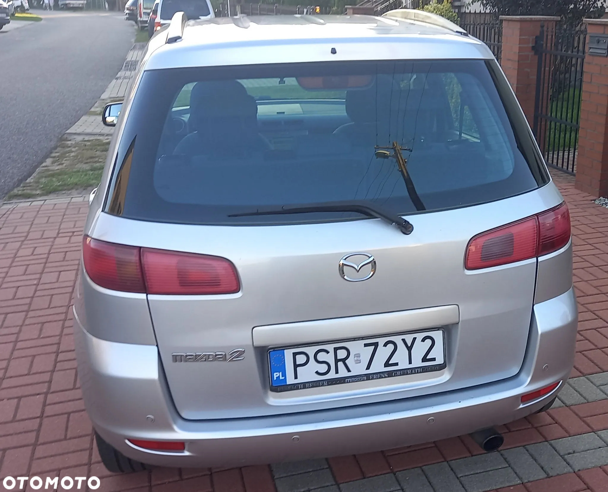 Mazda 2 - 4