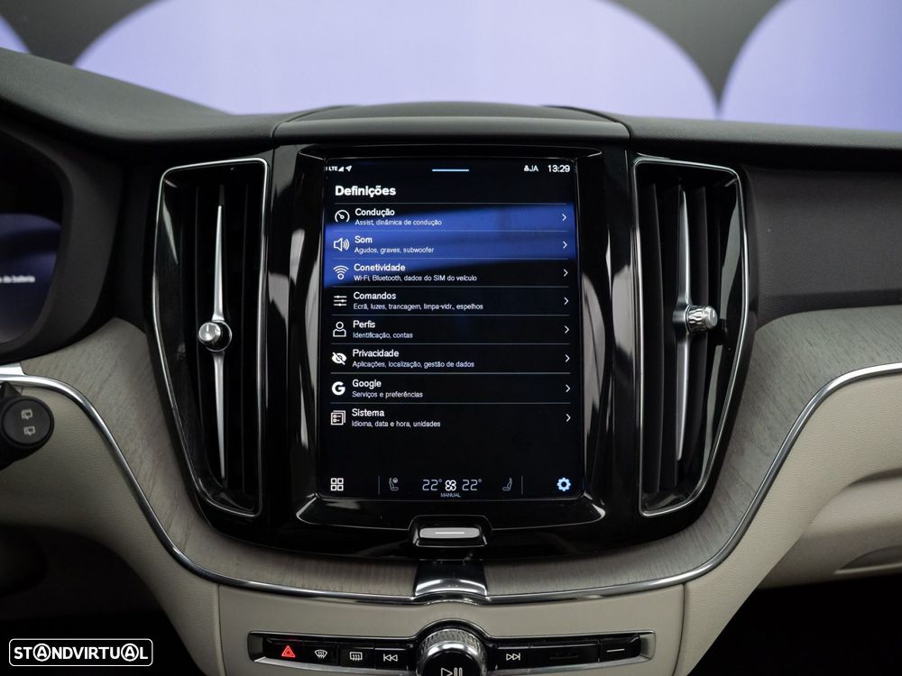 Volvo XC 60 2.0 T6 PHEV Plus Bright AWD - 31