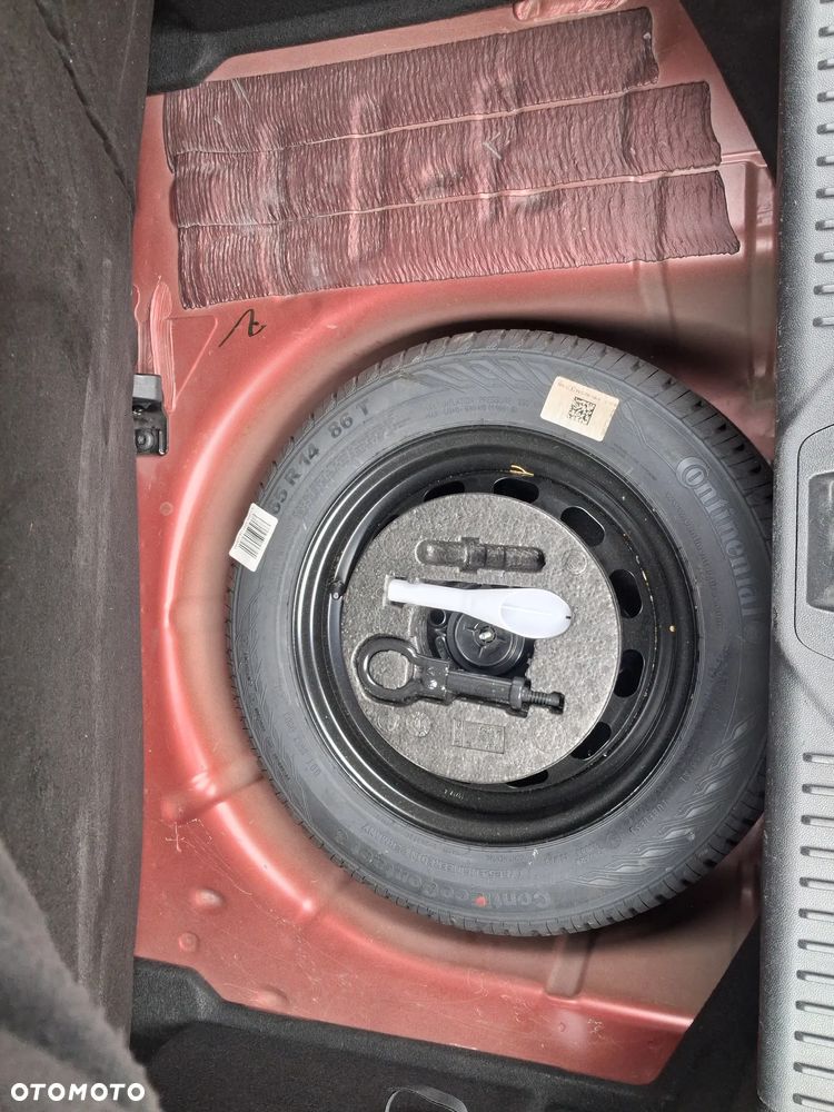 Ford Fiesta 1.0 EcoBoost S&S TITANIUM - 8