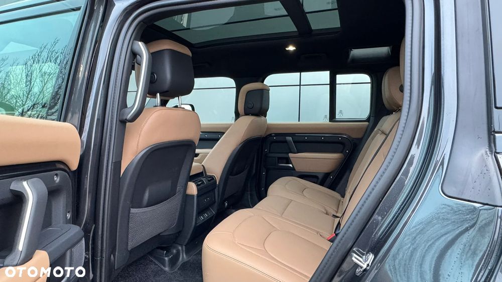 Land Rover Defender 110 D350 X-Dynamic HSE - 9