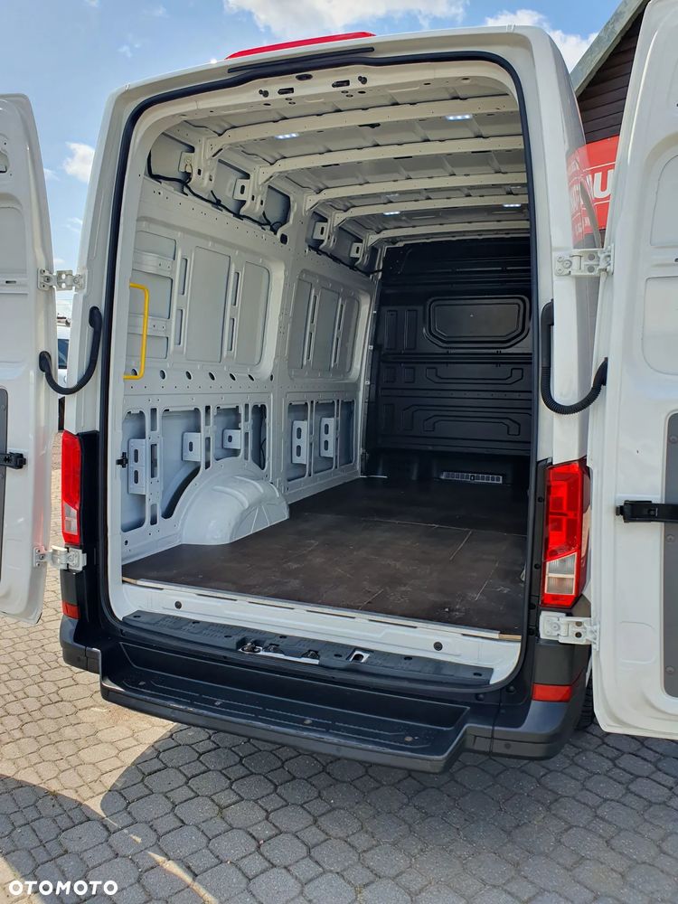Volkswagen CRAFTER - 7