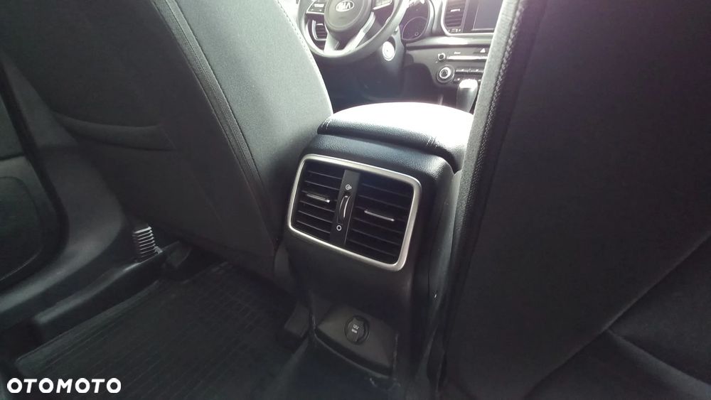 Kia Sportage 1.6 GDI S 2WD - 31