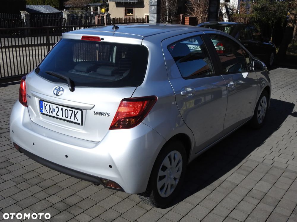 Toyota Yaris 1.0 Active EU6 - 32