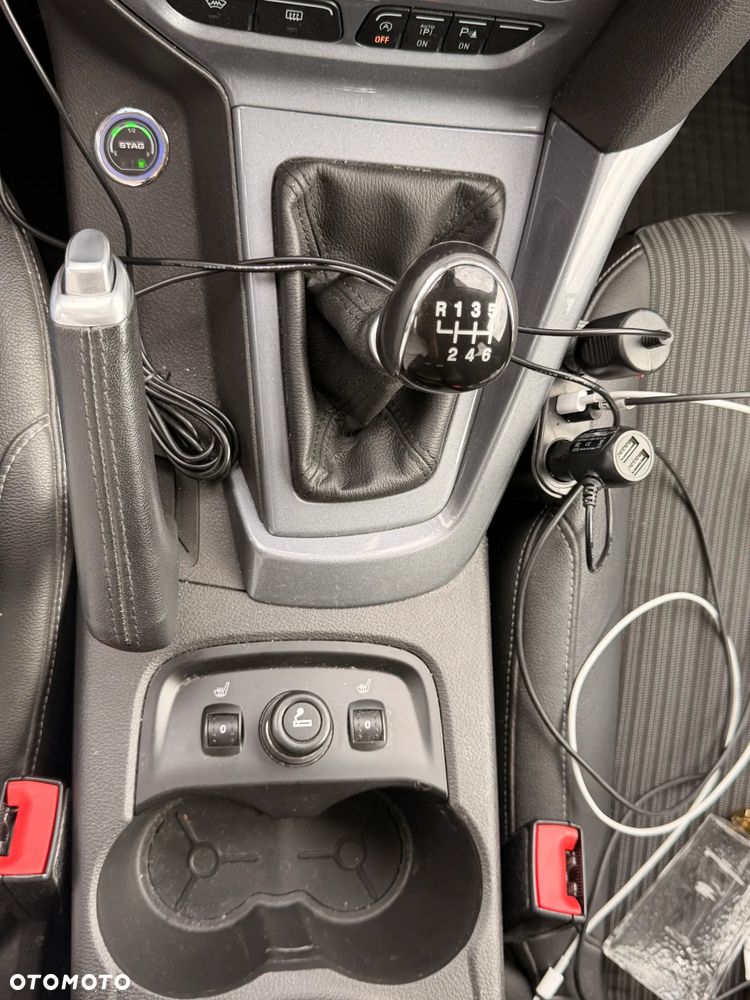 Ford Focus 1.6 EcoBoost Start-Stopp-System Titanium - 28