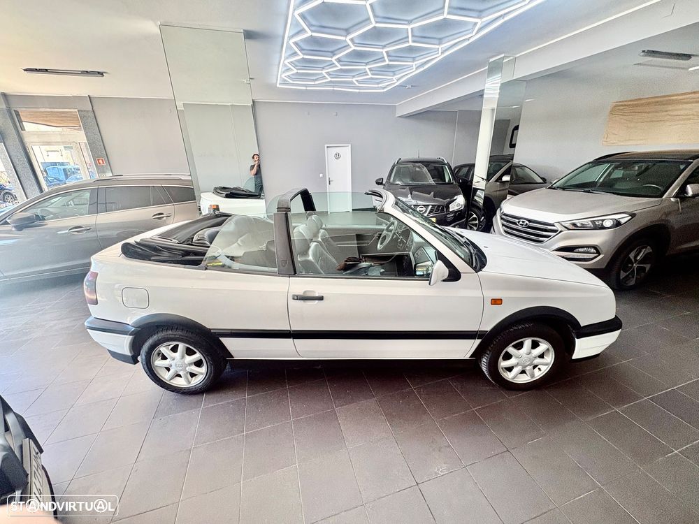 VW Golf Cabriolet 2.0 Avantgard+ - 16