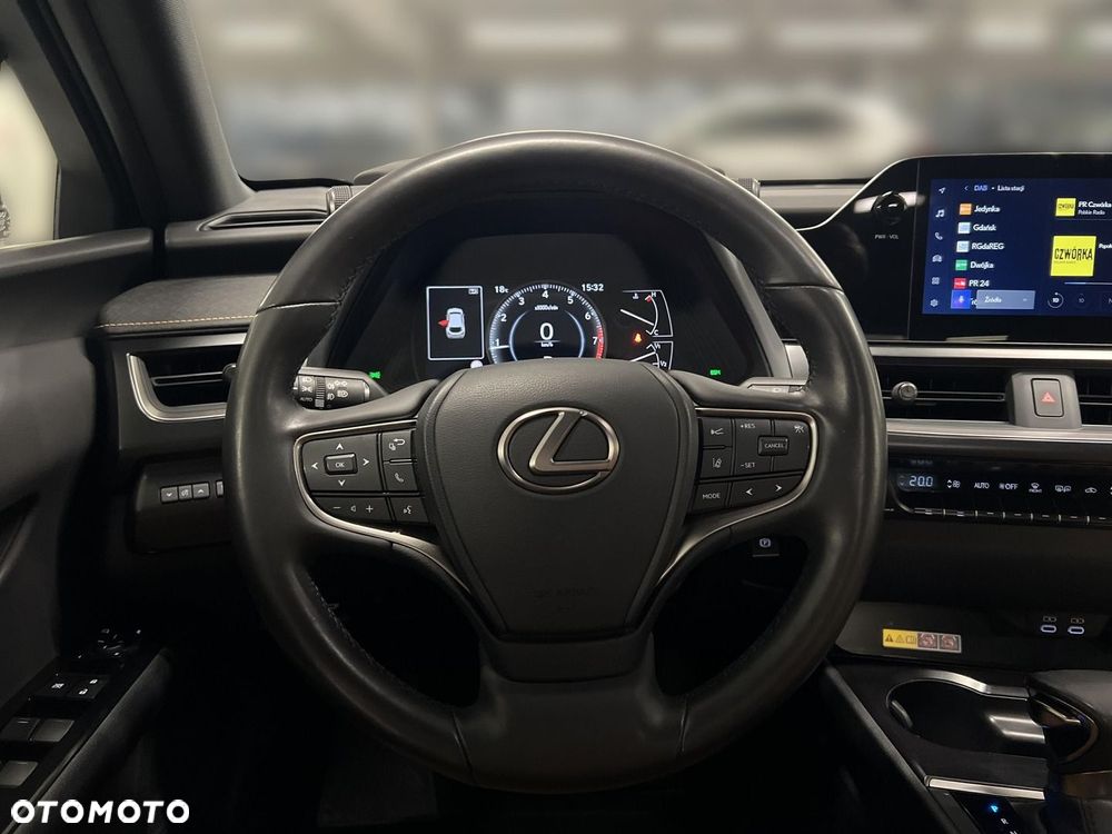 Lexus UX - 19