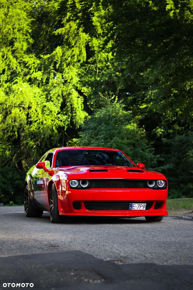 Dodge Challenger - 19