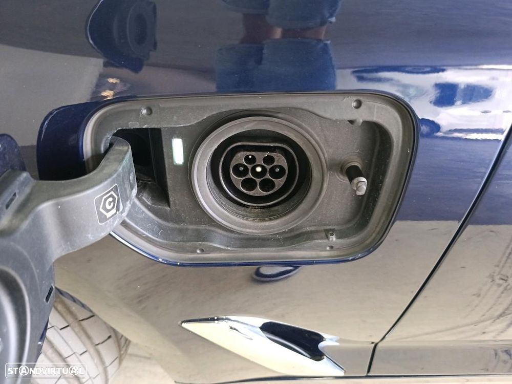 BMW 530 e Line Luxury - 12