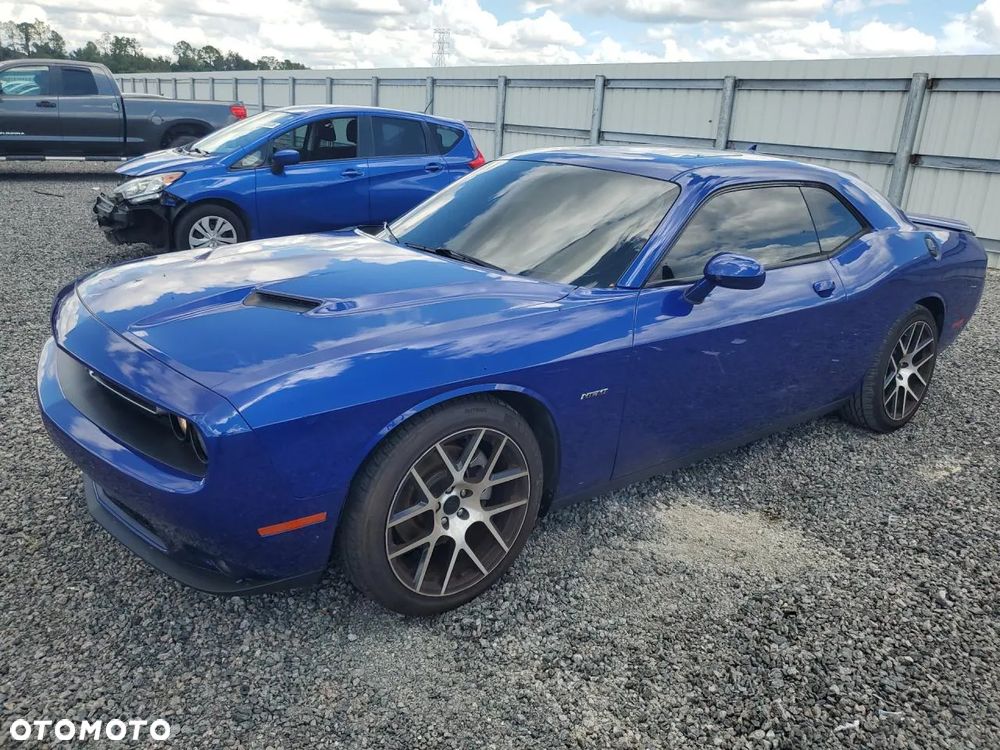 Dodge Challenger Automatik R/T Plus - 2