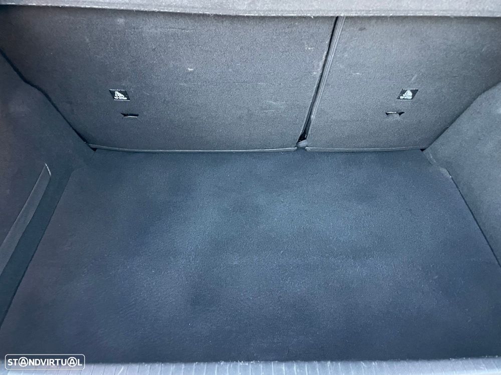 Peugeot 208 1.2 PureTech Active Pack - 32