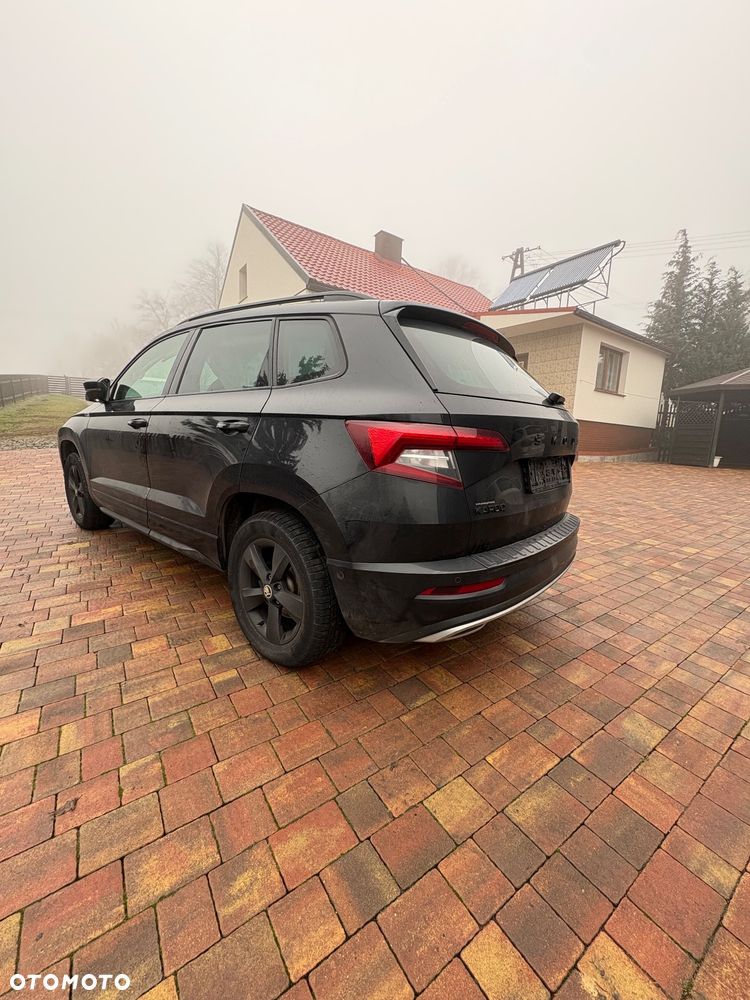Skoda Karoq 2.0 TDI SCR 4x4 DSG Sportline - 6