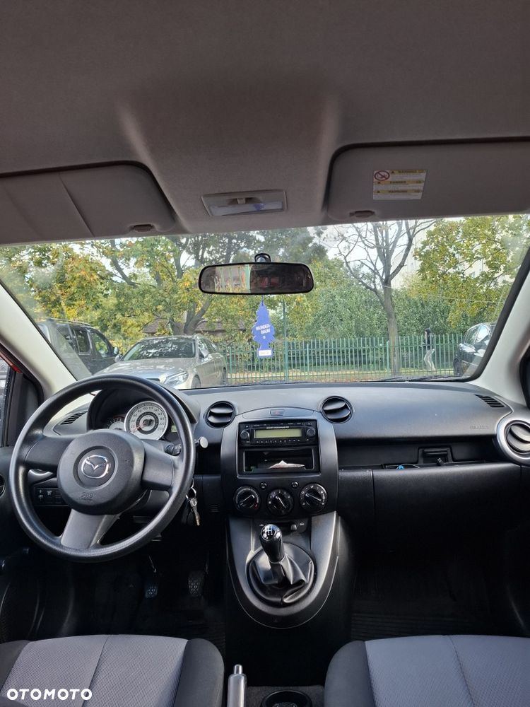 Mazda 2 - 7