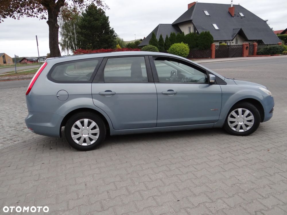 Ford Focus 2008 photo 3