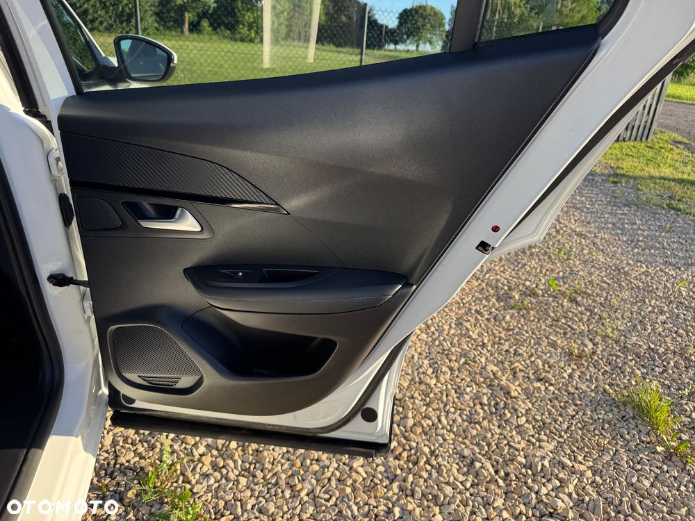 Peugeot 2008 PureTech 100 Stop&Start Allure - 24