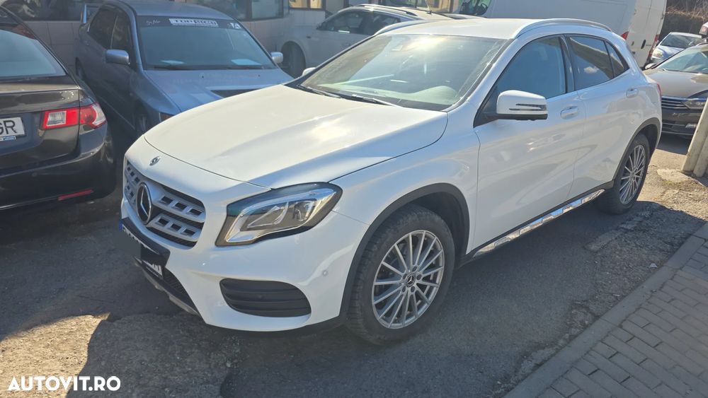 Mercedes-Benz GLA 250 4MATIC 7G-DCT Peak Edition - 1