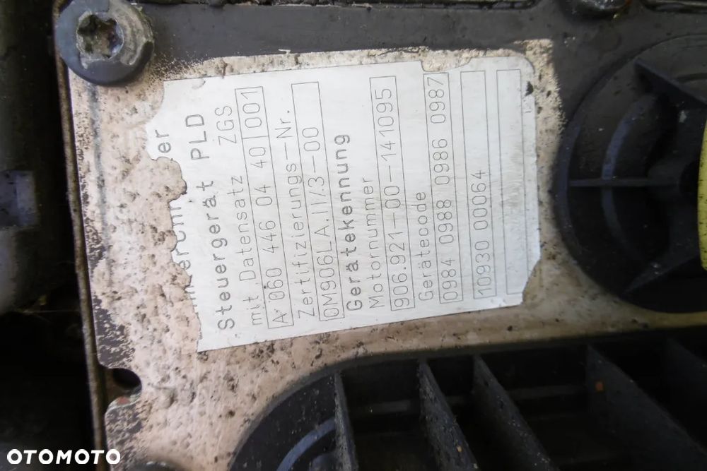 Silnik Mercedes Atego1828 OM906LA na części - 6