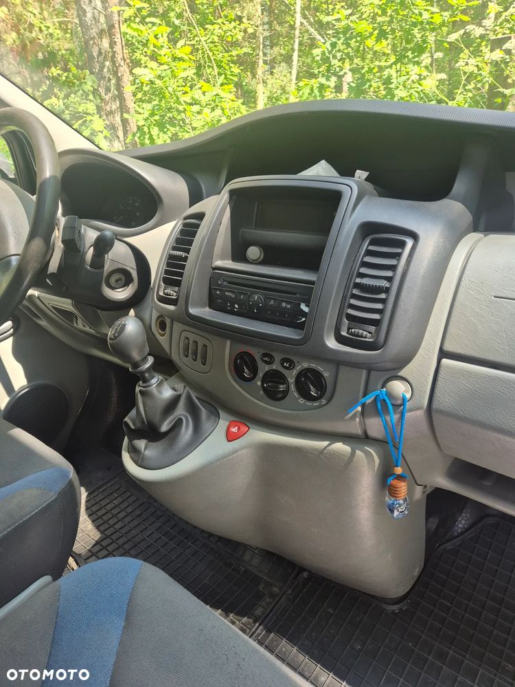 Renault Trafic - 10