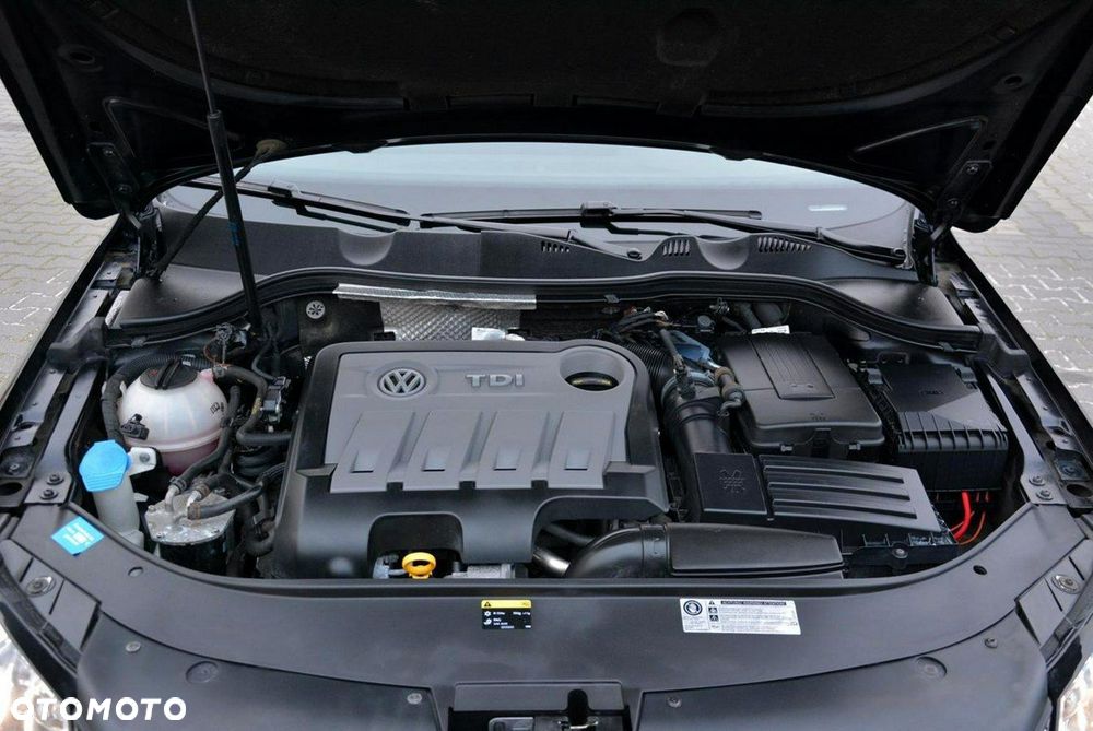 Volkswagen Passat - 39