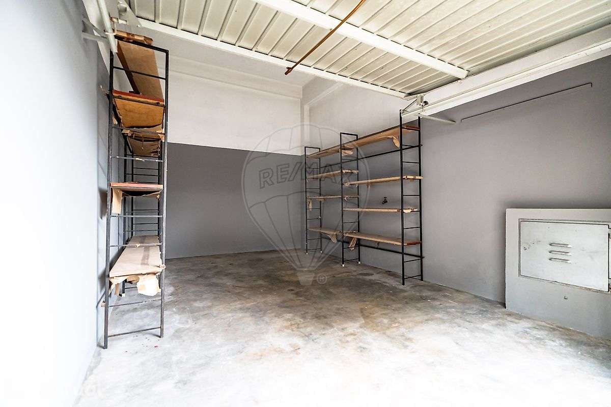 Garagem  para arrendamento - Grande imagem: 2/3