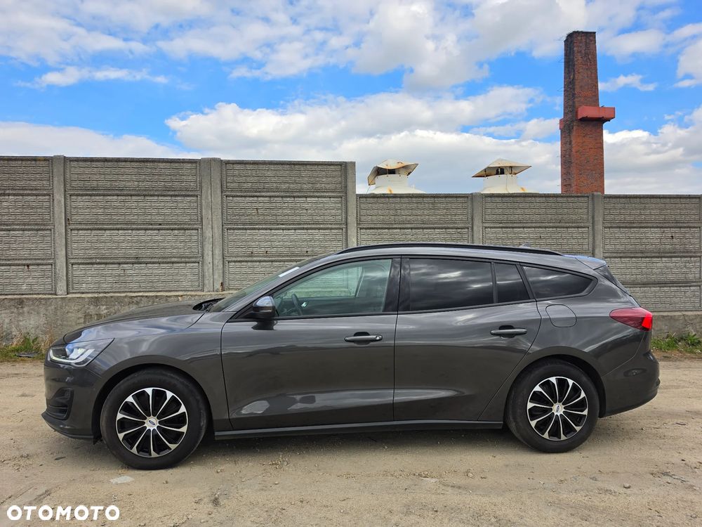 Ford Focus SW 1.0 EcoBoost S&S COOL&CONNECT - 38