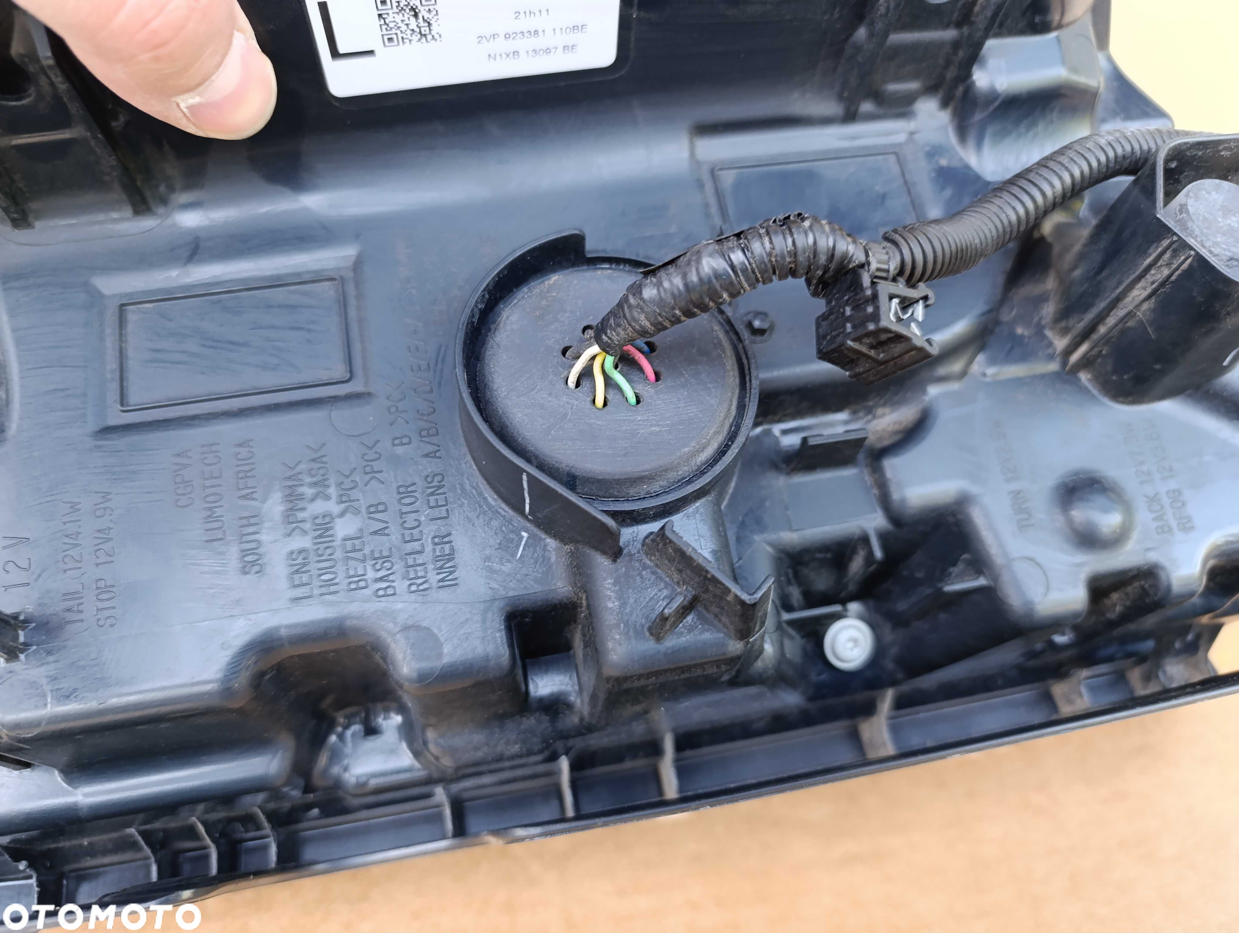 VW AMAROK II 23- lampa lewa tył tylna idealna led N1XB13097BE europa - 8