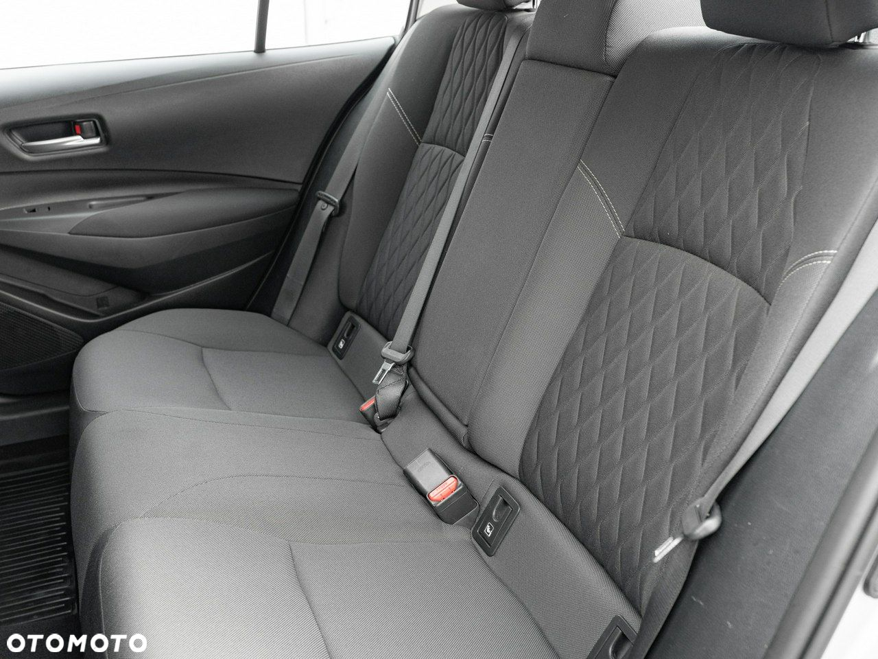 Toyota Corolla 1.5 Comfort - 28
