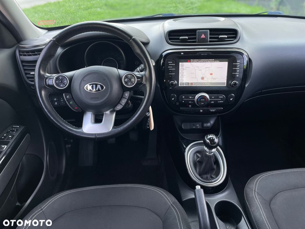 Kia Soul 1.6 CRDI XL - 18