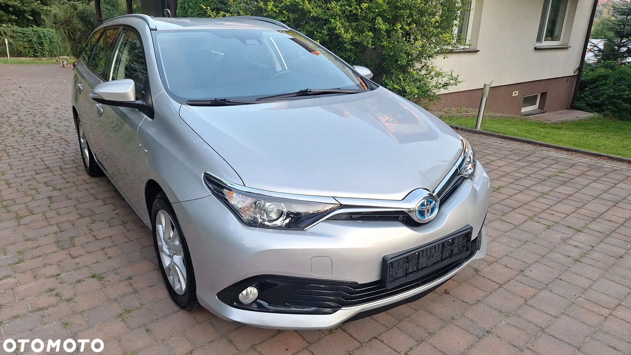 Toyota Auris 1.8 VVT-i Hybrid Automatik Style Selection - 1