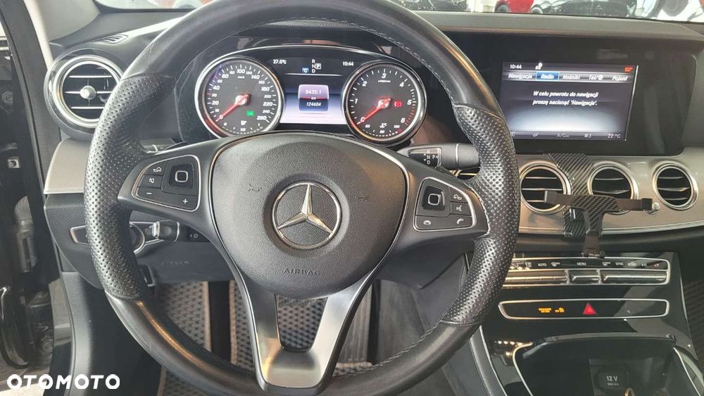 Mercedes-Benz Klasa E - 25