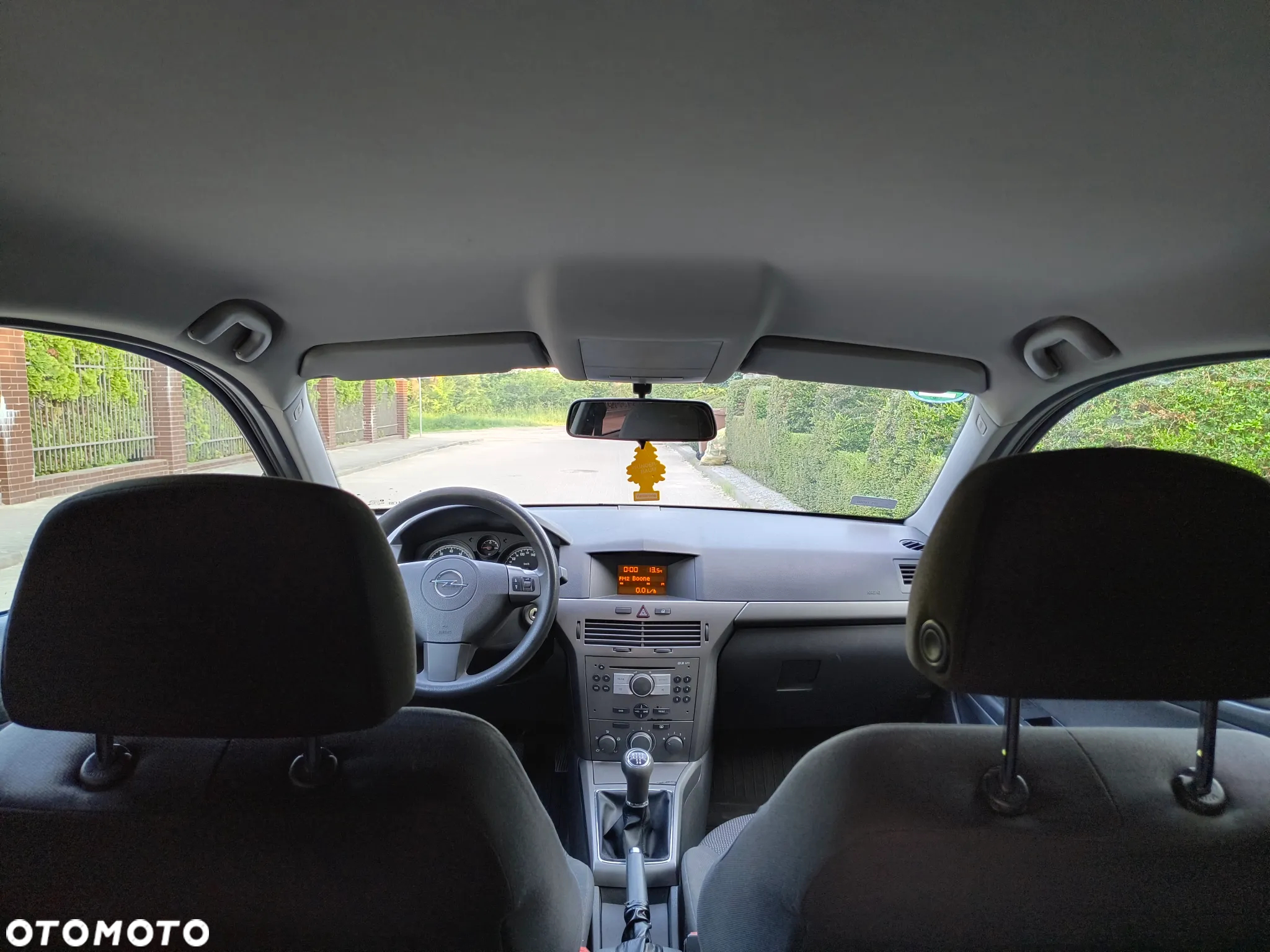 Opel Astra GTC 1.6 Sport - 10