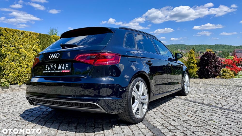 Audi A3 Sportback 1.6 TDI DPF S tronic S line Sportpaket - 14
