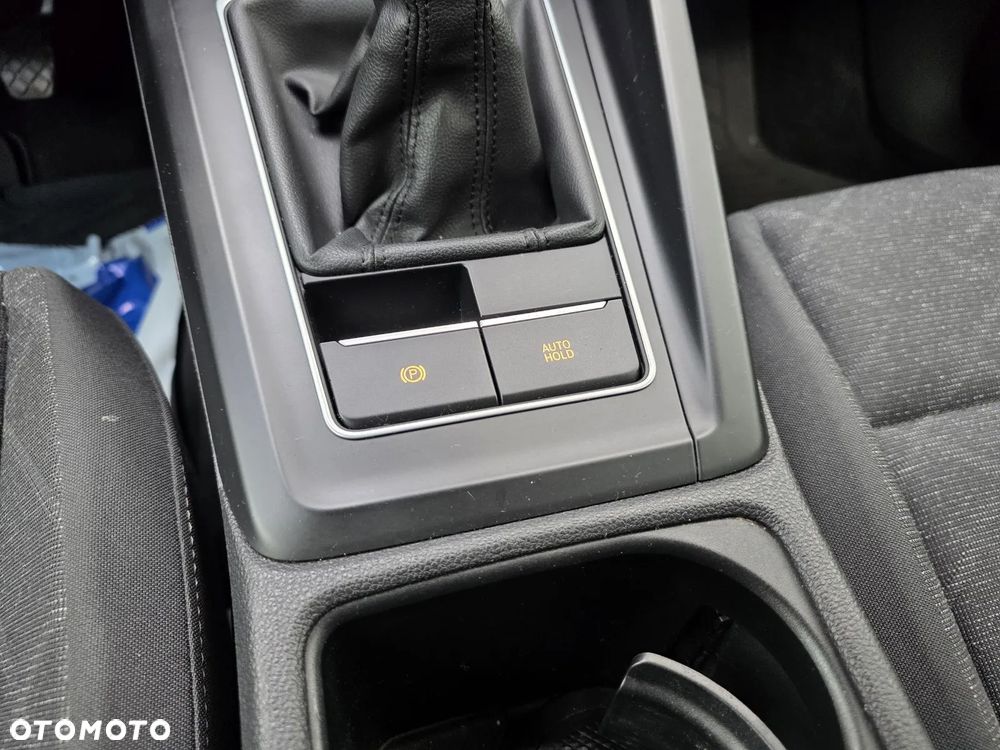 Volkswagen Golf 2.0 TDI Life - 20