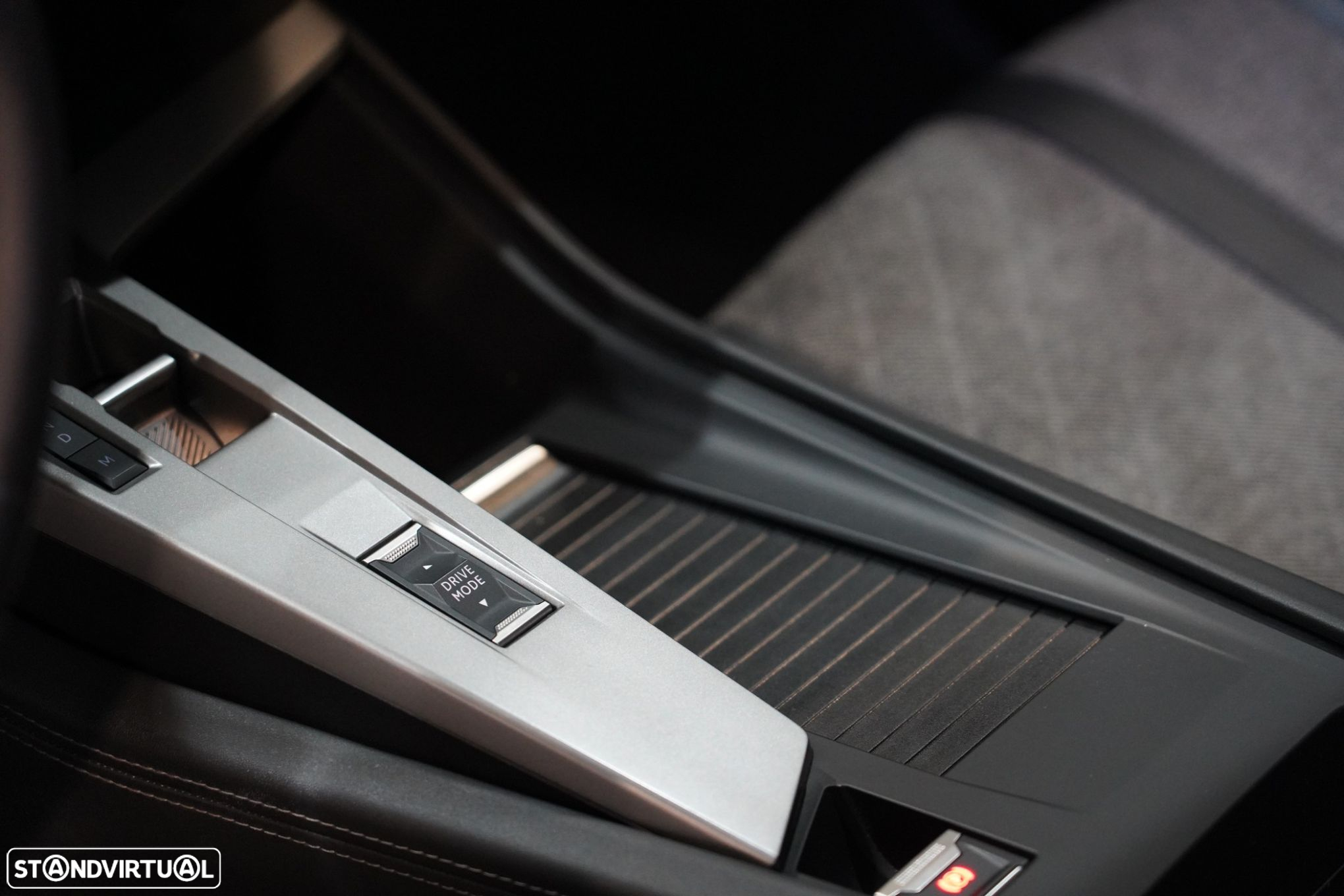 Peugeot 408 1.2 PureTech Allure EAT8 - 16