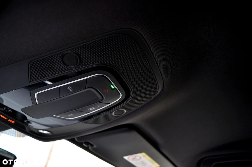 Audi Q5 40 TDI quattro S tronic S line business - 36