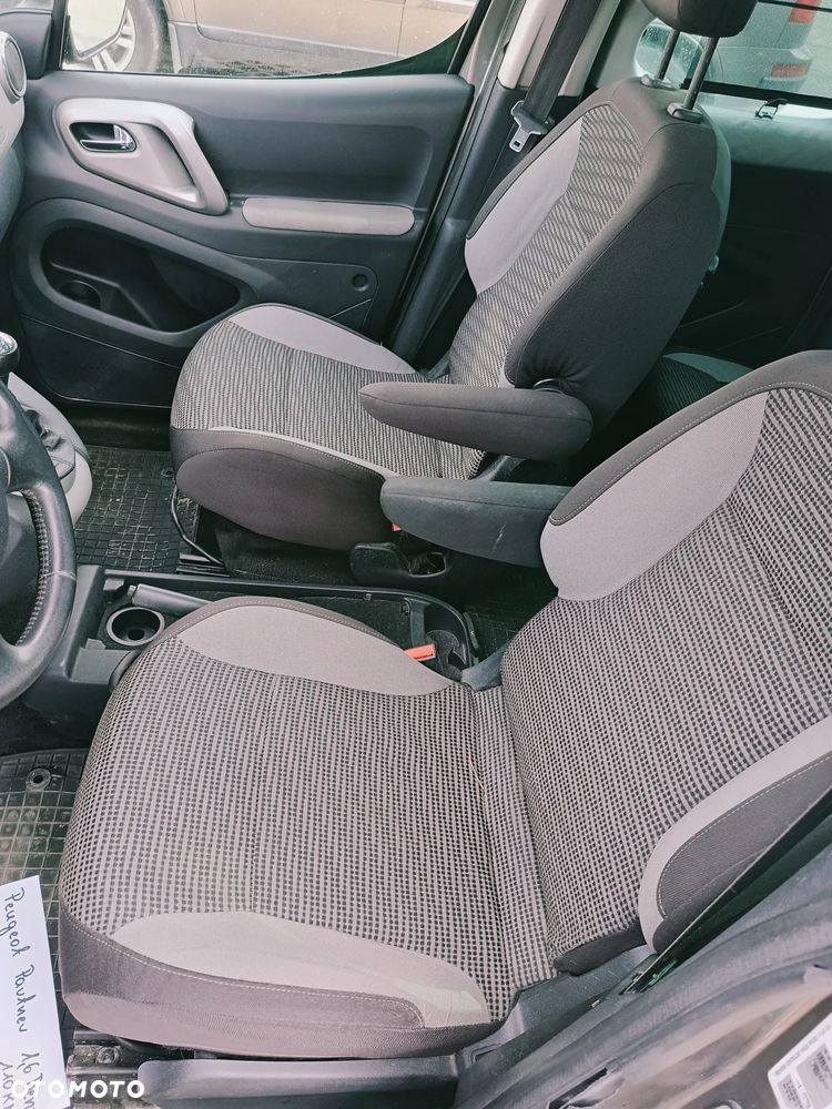 Peugeot Partner 110 Tendance mit Familien-Paket - 16