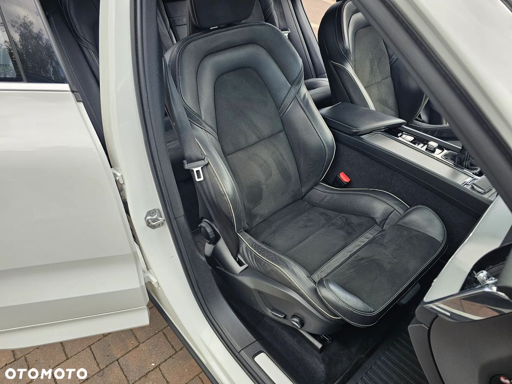 Volvo XC 60 D3 R-Design - 11