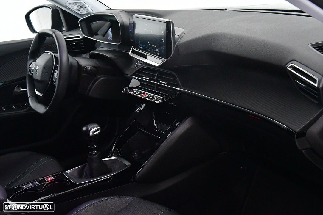 Peugeot 2008 - 16