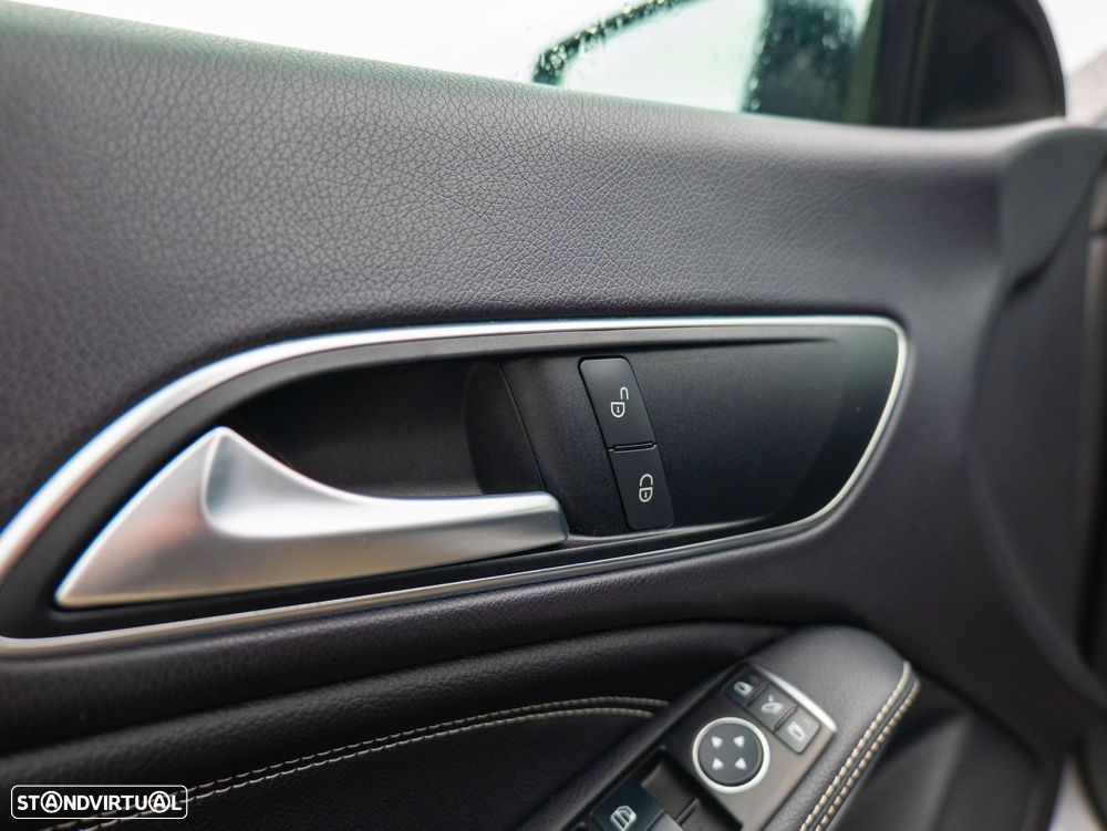 Mercedes-Benz CLA 200 d Shooting Brake Urban Aut. - 11