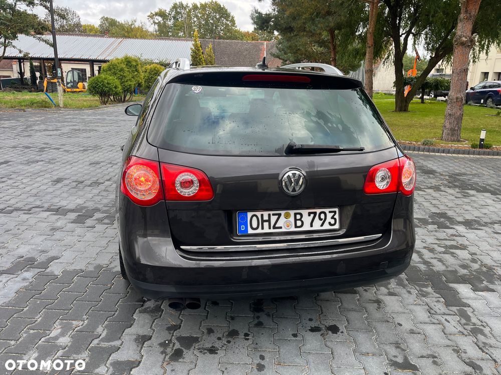 Volkswagen Passat 2.0 TDI DPF DSG Highline - 13