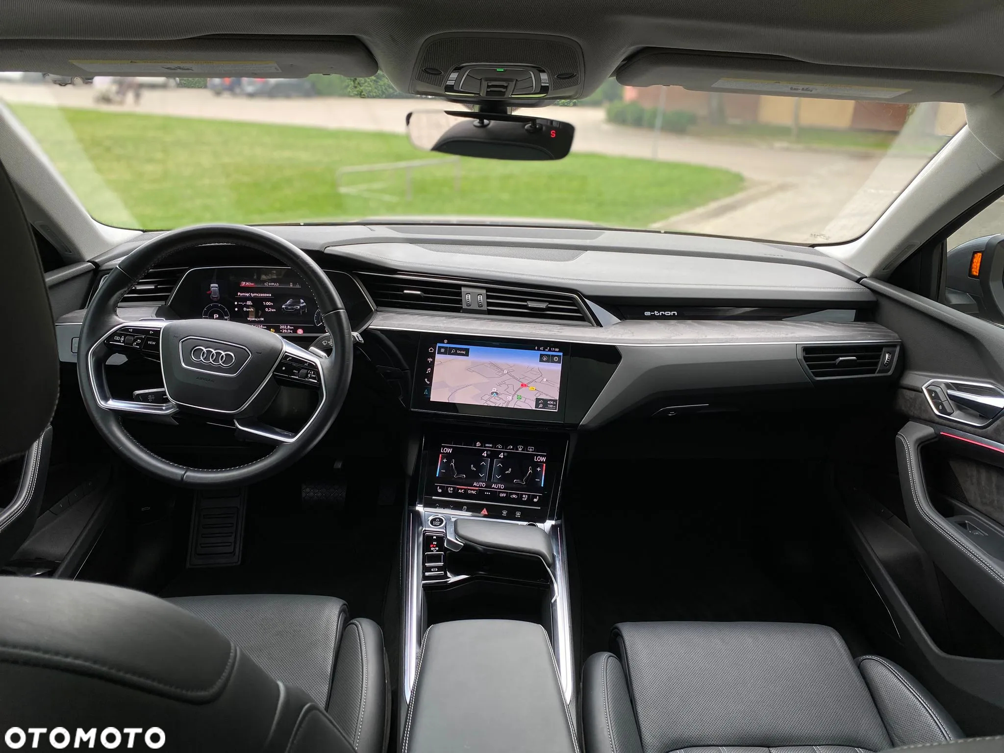 Audi e-tron 55 Quattro Advanced - 12