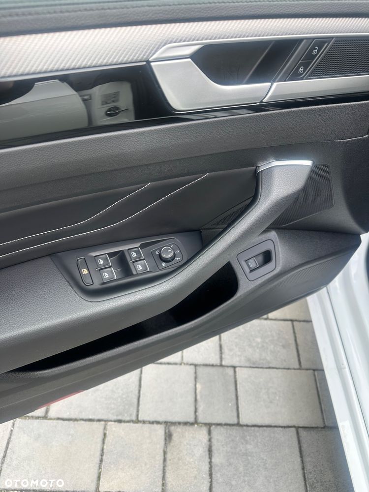 Volkswagen Arteon 2.0 TDI R-Line DSG - 13