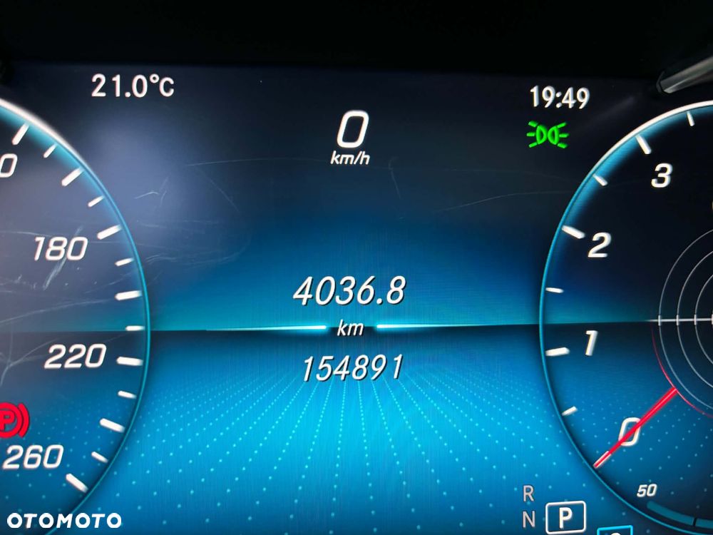 Mercedes-Benz Klasa C 200 9G-TRONIC - 23