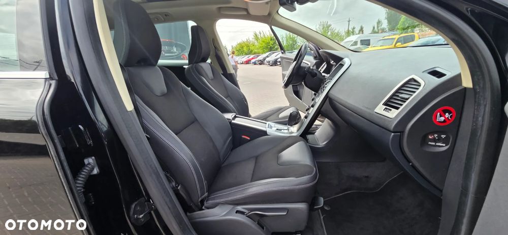 Volvo XC 60 D4 Geartronic Momentum - 35