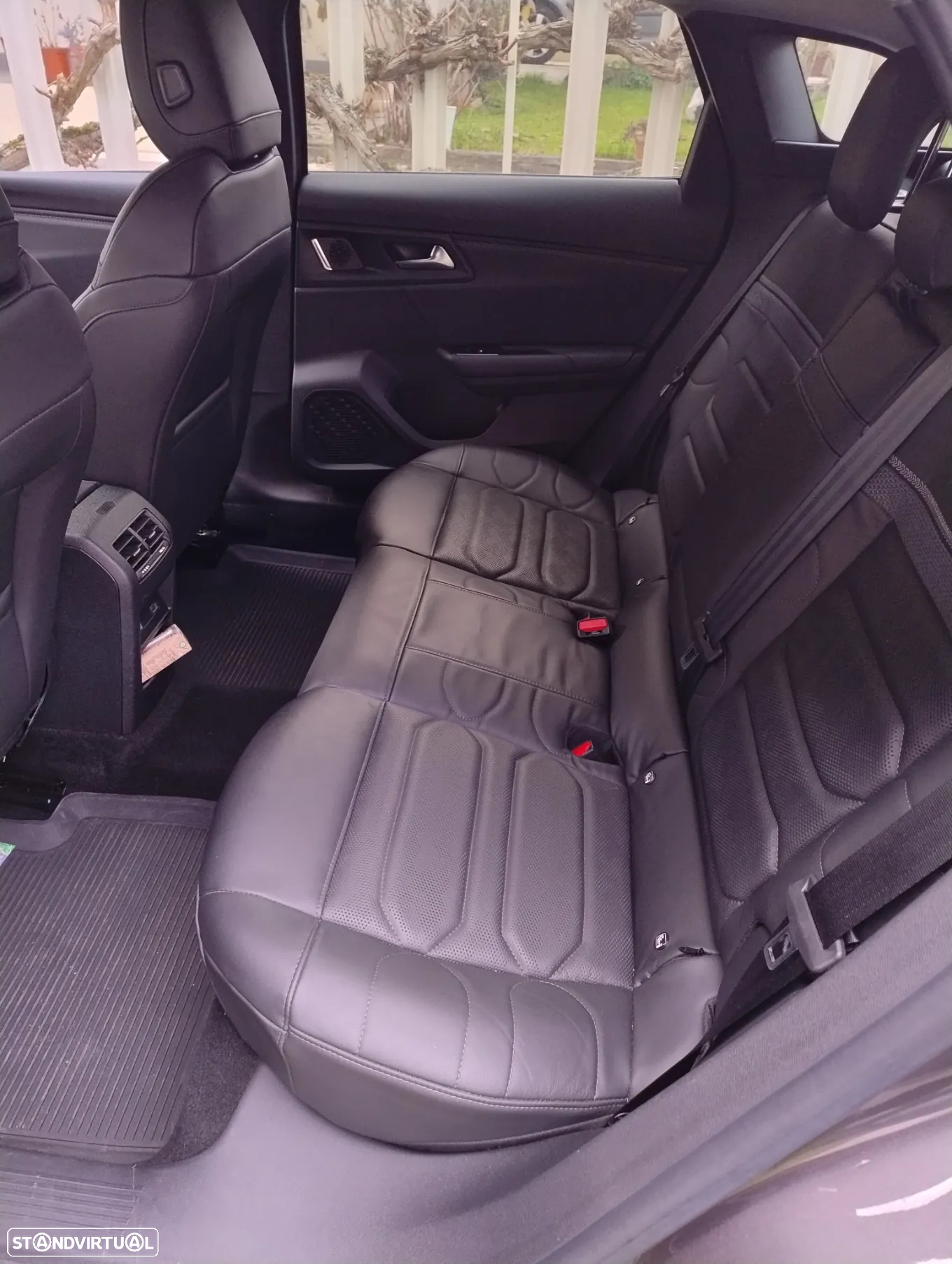 Citroën C5 X 1.6 Hybrid Shine e-EAT8 - 6